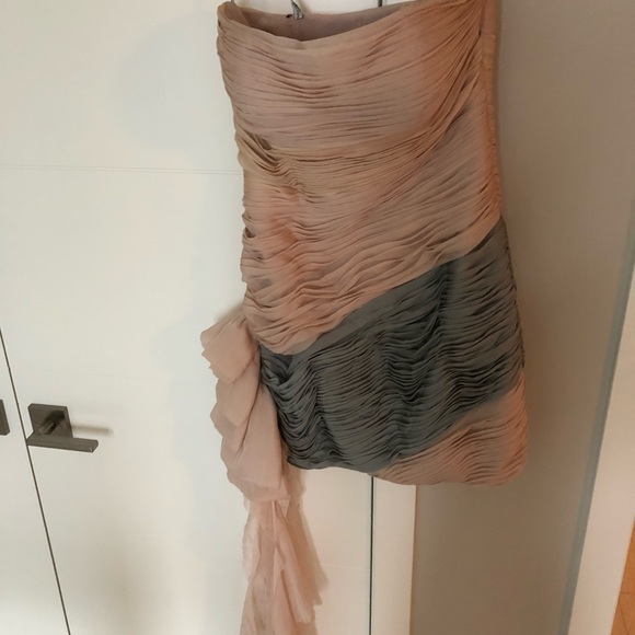 Size 4 Anaiss Dress - Picture 3 of 4